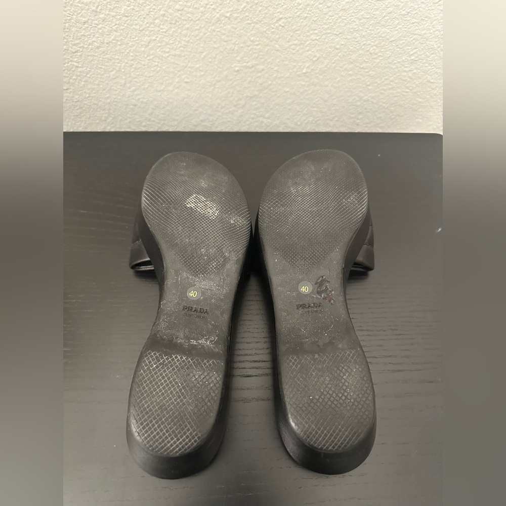 PRADA Sport Leather flip flops. SZ 40 - Picture 11 of 12